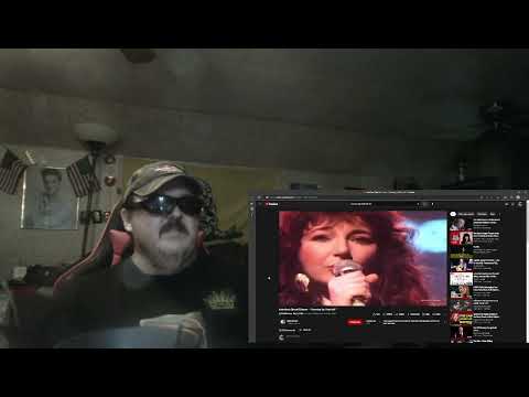 Kate Bush /David Gilmour - " Running Up That Hill " reaction video