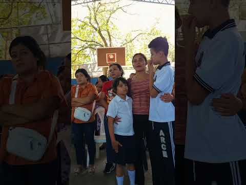 ¡Momentos que transforman! 💖 Rosario de Mora se une por la familia 🇸🇻 #RestaurandoValores