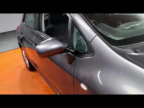 Toyota Auris 2009 - Image 2