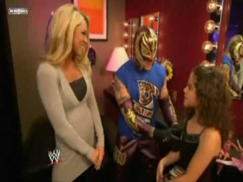 03/05/2010 Rey Mysterio and his Daughter