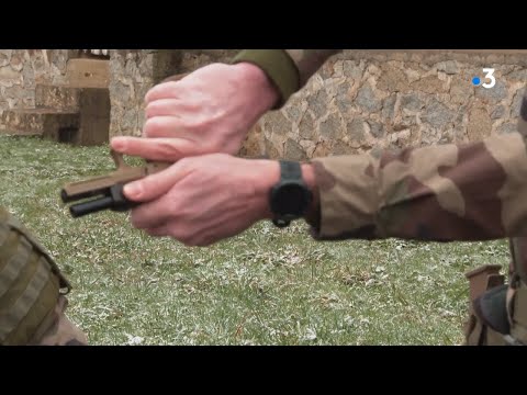 Angers : un nouveau pistolet pour le 6ème Régiment du Génie