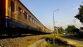 preview picture of video 'Kereta Api Maharani Surabaya Pasar Turi - Semarang Poncol'