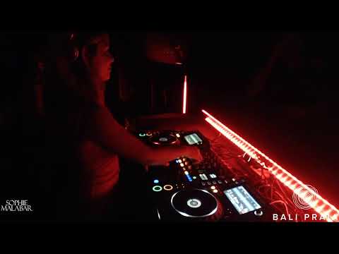Bali Praia Live Stream "Girls Do It Better" Ft. DJs : Thess Fischer, Sophie Malabar, Koyuki, Dwinta