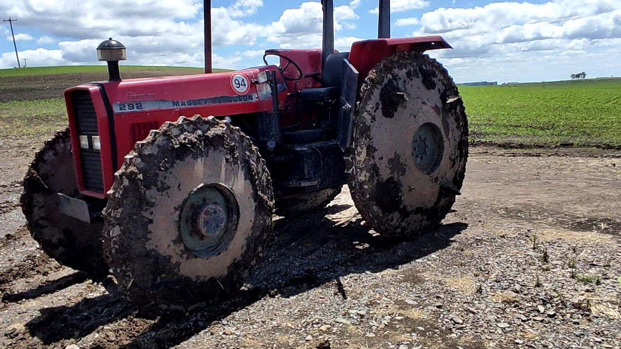 Quero ver furar os pneus 😅 roda de ferro esgotando a lavoura de soja
