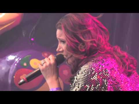Sam Bailey - Skyscraper (Live at the International Mersey River Festival 2015)