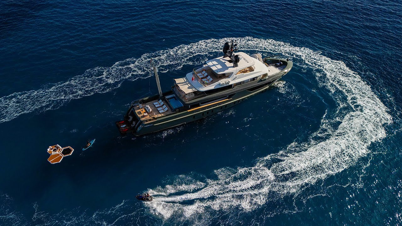 MOKA Superyacht