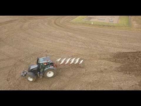 MAVIC PRO:Valtra On Demo Ploughing 4K
