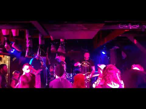 Union Thugs Live @ TraXide