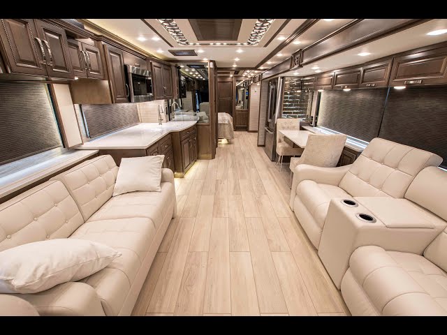 Preview image of 2023 Newmar Essex 4551 (17N221625) youtube video