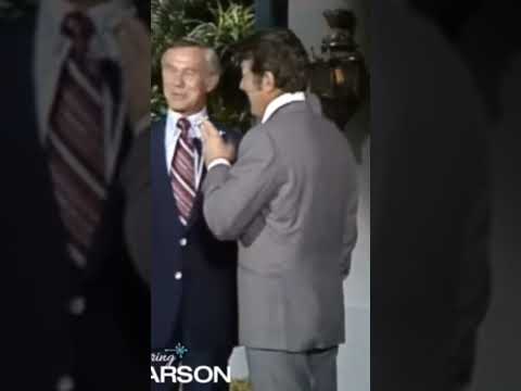 Dean Martin shares a drink with Johnny Carson At The Tonight Show