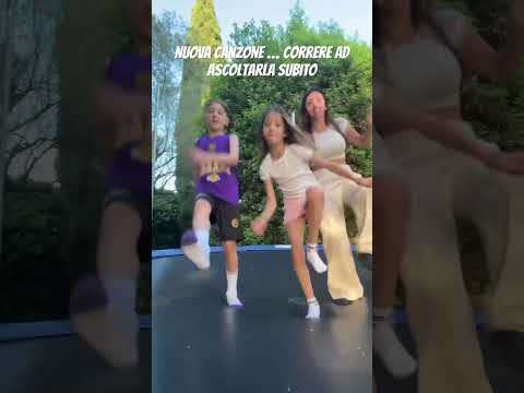 Avete già ascoltato la nostra nuova canzone??