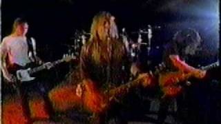 RHINO BUCKET – Blood On The Cross