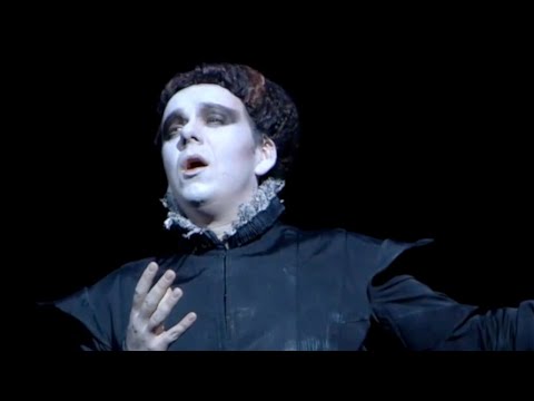 Gounod Faust - Salut! demeure chaste et pure - English Subtitles