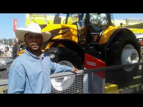 Vai vendo... Vídeo na AGRISHOW 2018.... 02/05/2018.... Só patifaria.... Kkkkkkk.
