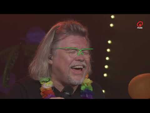 René Karst - Atje Voor De Sfeer | Proud To Be Fout