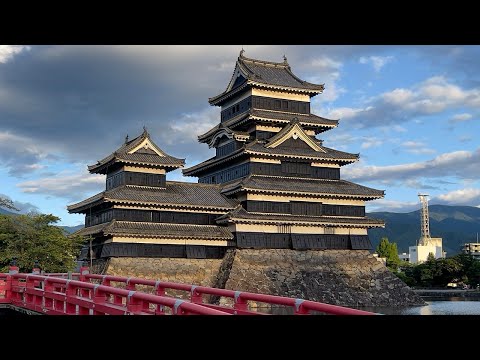 Matsumoto Castle: The Crow Castle and Frog Street, Matsumoto, Japan