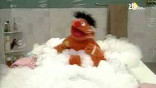 Sesamstraat - Ernie - Troeteleendje