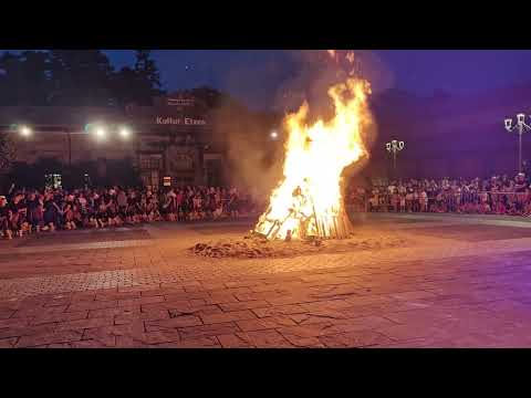 Ilargi berriak- Anonimak + NKT eta Eguzki Dantza Taldea