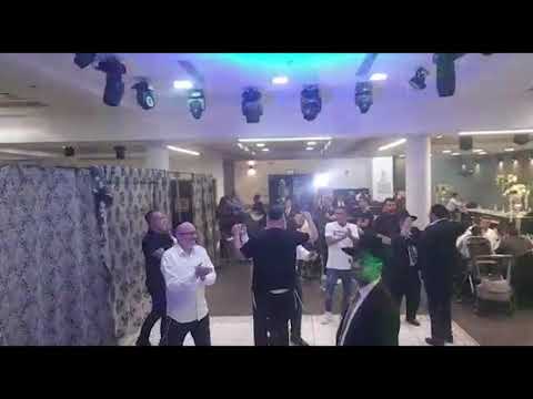 אליהו חי בקטעים נבחרים מהופעה חיה בבר מצווה