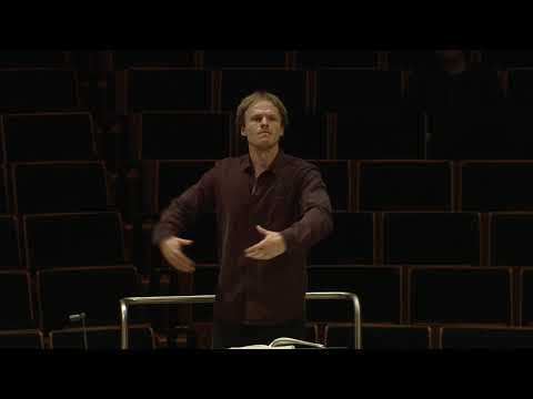 Finnegan Downie Dear rehearses Webern Variations for Orchestra Thumbnail