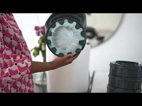 How To Use The Tommee Tippee Twist and Click Advanced Nappy Disposal System. || Quick and Easy.