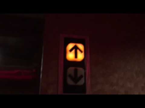 1996 Dover SVL 35 Oildraulic Elevators | Cinemark West Plano XD and ScreenX | Plano, TX