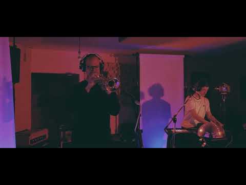 whoiswelanski feat. Julian Hesse - Here We Go (Live Session)
