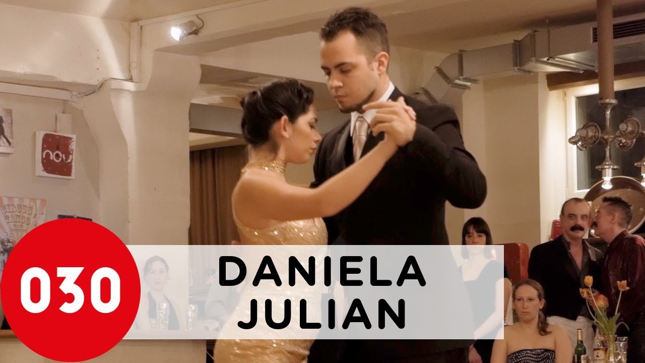 Daniela Barria and Julian Vilardo – Una vez