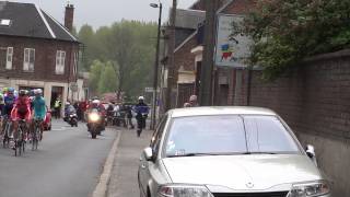 preview picture of video 'Paris-Roubaix 2014 - Passage à Ham - peloton'