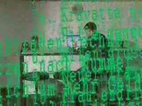 Langeweile im Büro? Jetzt mal richtig über den Chef lachen!