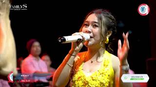 Download lagu Elsa Safitri - Birunya Cinta Live Cover Edisi Bekasi Jati Asih - Iwan Familys mp3