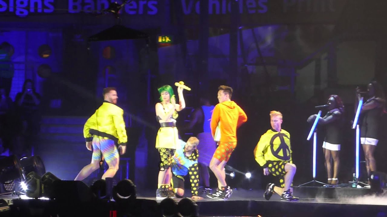 Katy Perry - Walking On Air (Live Capital FM Arena, Nottingham 2014)