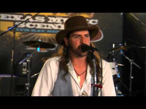Micky & The Motorcars perform 
