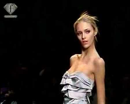 fashiontv | FTV.com - FIRST FACE - PARIS FASHION WEEK FALL-WINTER 2005/2006-3