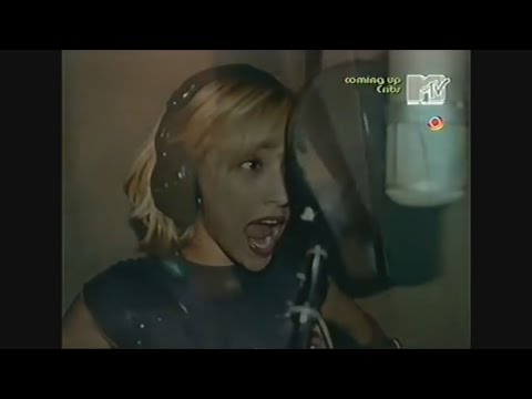 Brittany Murphy recording "Nobody Does It Better" (2003)