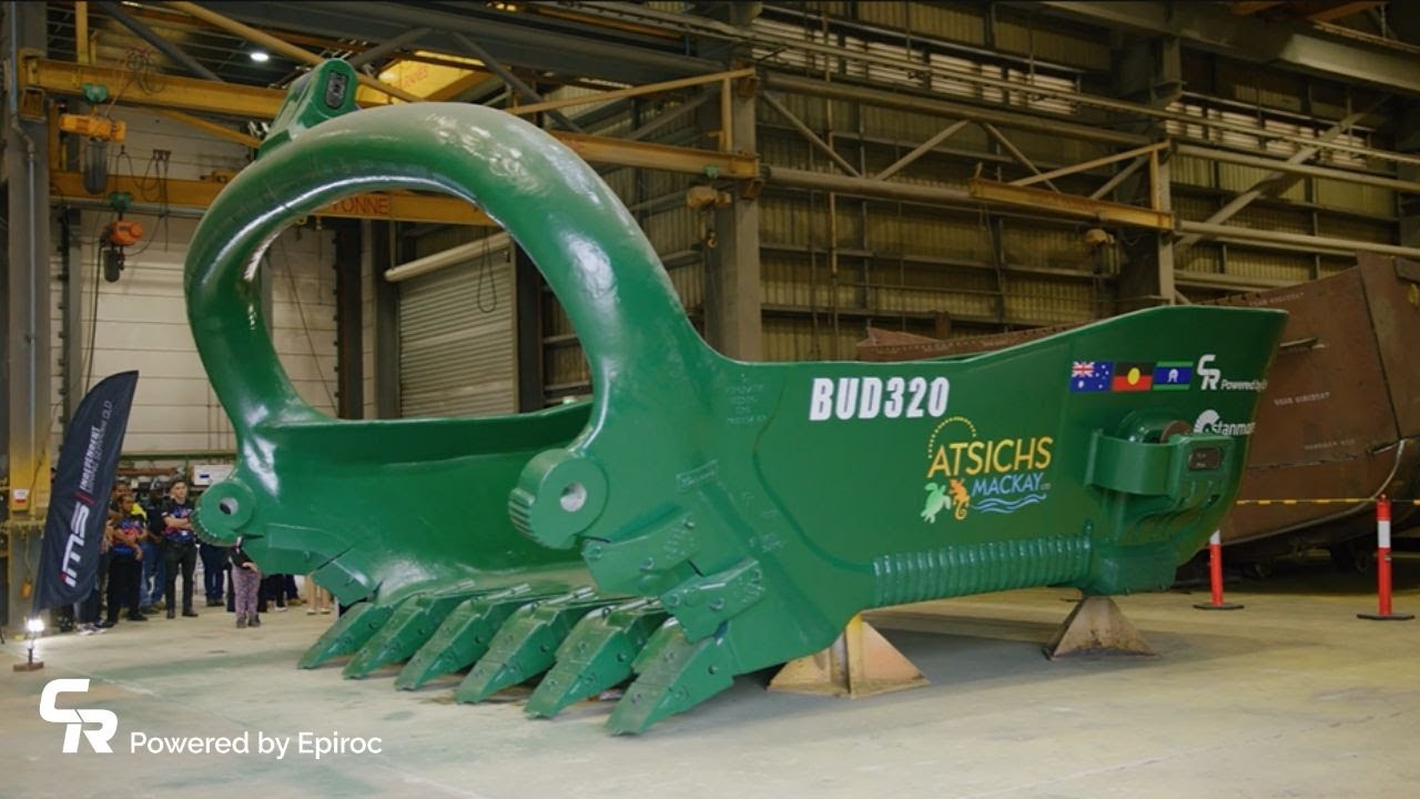 Celebrating our 300th Hurricane™ Dragline Bucket and giving back to the community