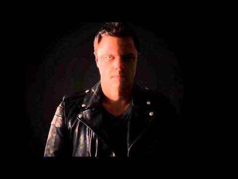 Johan Gielen Vs. Virtual Vault - Blue Fire ( Markus Schulz Big Room Reconstruction )