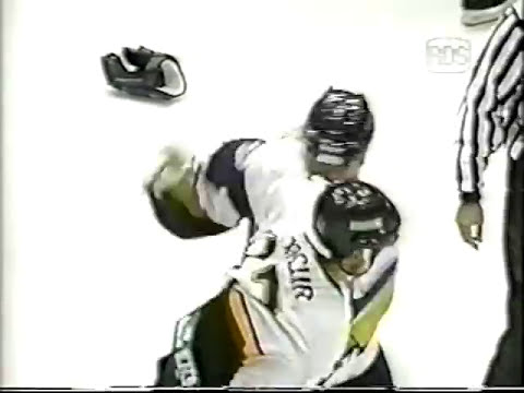 Joey Kocur vs Serge Roberge