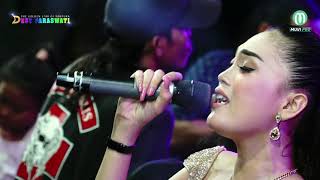 Download lagu LAMBE MESEM ATI NJRENJEM - DESY PARASWATI LIVE TUMARITIS HAURGEULIS INDRAMAYU 29 SEPT 2021 mp3 Download lagu LAMBE MESEM ATI NJRENJEM - DESY PARASWATI LIVE TUMARITIS HAURGEULIS INDRAMAYU 29 SEPT 2021 mp3