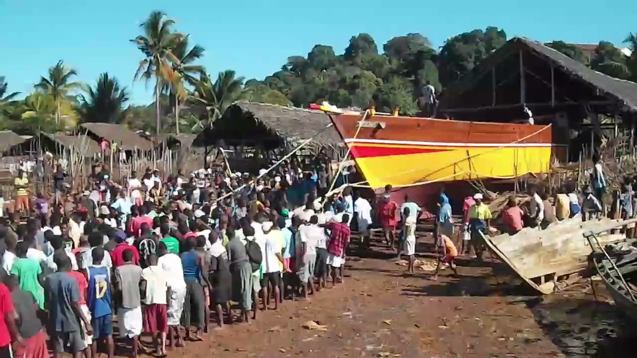 le grand jour (1), 1er essai #Madagascar#Mise à L'eau boutre#Alefa pirogue