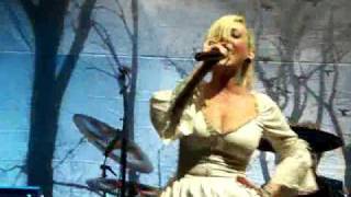 In This Moment &quot;daddys falling angel&quot; Front Row Live