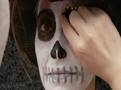 Raw: Record-setting Day of the Dead Celebration