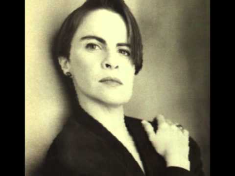 Leila Pinheiro - EXASPERADA - Aldir Blanc e Guinga - Gravação de 1996