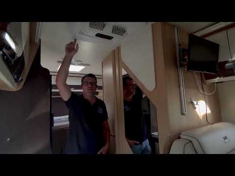 Autocaravana de Alquiler Capuchina para 6 Personas