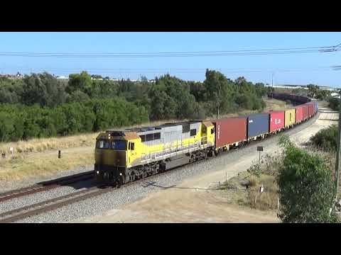 GML10 on 2142 ILS freight Wattle Grove