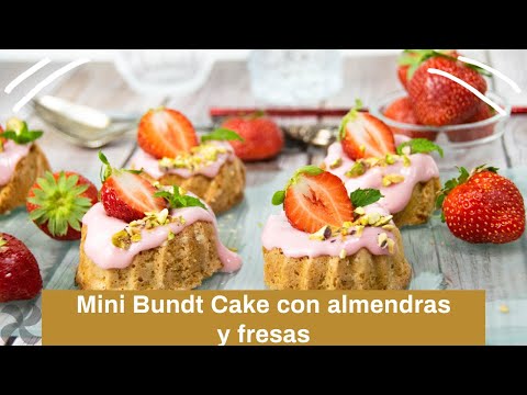 Bundt Cake de almendra y fresas