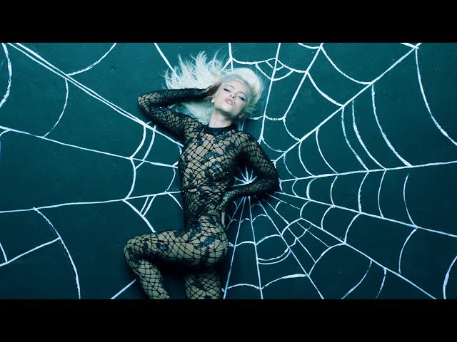 Alice Chater - Wonderland (My Name Is Alice)