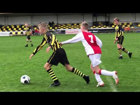 Dimiani Vianello against Foreholte with vv Wilhelmus JO13-1