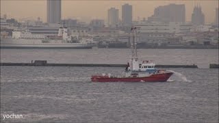 preview picture of video 'Fire fighting vessel: YOKOHAMA (Yokohama city Fire Bureau) IMO: 8974805  消防艇「よこはま」横浜市消防局'