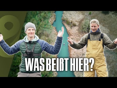 Shore fishing impossible ❌ Spin fishing in the canal system from a small boat! 😯